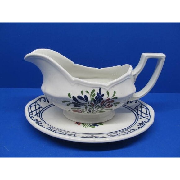 Johnson Brothers Provincial Ironstone England Gravy Boat and Underplate - Picture 12 of 12